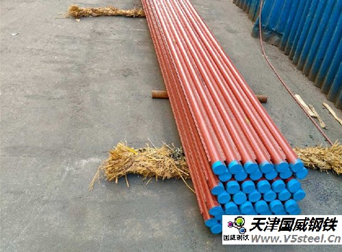 成排螺旋段水冷壁/40×7.5，5根水冷壁管一排，長6米，管節(jié)距55，6片鰭片連接，鰭片規(guī)格15×6，15CrMo