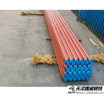 成排螺旋段水冷壁/40×7.5，5根水冷壁管一排，長(zhǎng)6米，管節(jié)距55，6片鰭片連接，鰭片規(guī)格15×6，15CrMo